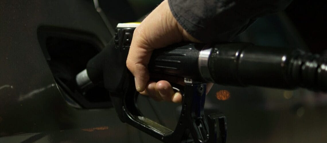 Este artículo habla sobre los impuestos a la gasolina. La imagen es solo ilustrativa.